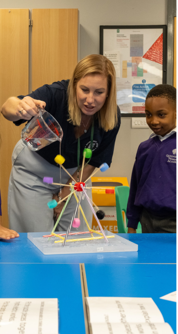 Educator explains energy to children